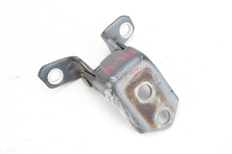 Петля двери передней левой низ Mazda CX-5 (KE) 2012-2017 D46158210B (57890)