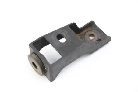 Кріплення радіатора кондиціонера LH Nissan X-Trail (T31) 2007-2012 92113JG00A (57972)