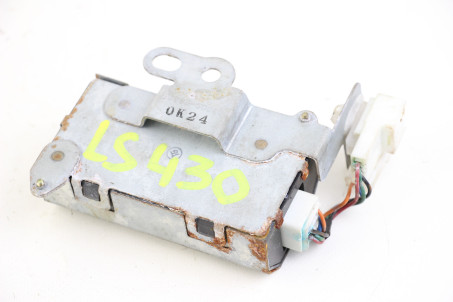 Блок управления замка багажника Lexus LS (UCF30) 2000-2006 8999350020 (58104)