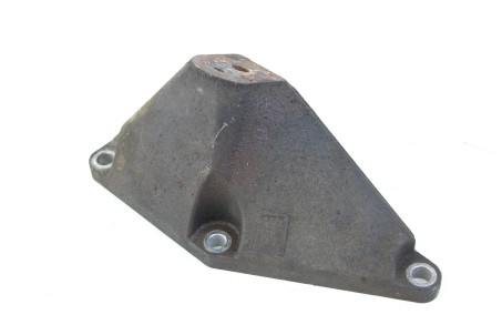 Кронштейн подушки двигателя левый Lexus LS (UCF30) 2000-2006 1231550100 (58214)