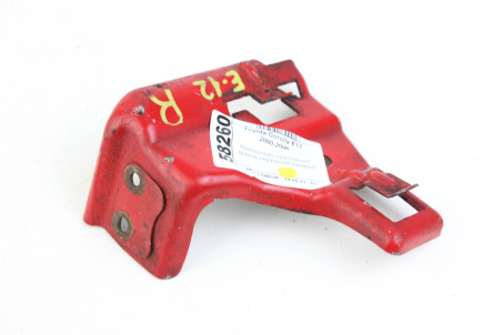 Кронштейн кріплення крила правий Toyota Corolla E12 (E120) 2000-2006  (58260)