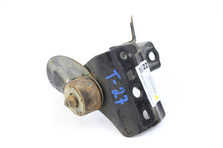 Кронштейн подушки двигателя задний 1.8 Toyota Avensis T27 (T270) 2009-2018 123210T080 (58322)