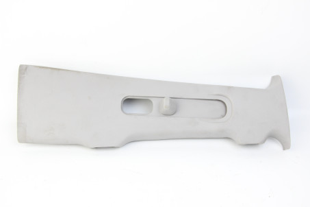 Накладка стійки центральної правої верхня Mitsubishi Pajero Wagon IV (V90) 2007-2013 7211A102HA (58664)