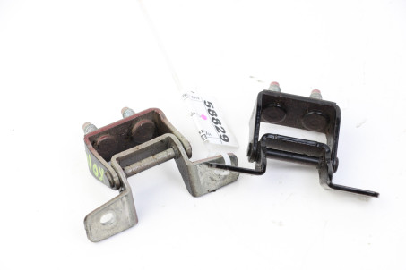 Петлі кр.багажника 2 шт. Hyundai Kona (OS) 17- 797702L200 (58829)