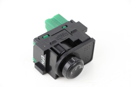 Блок управления зеркалами Nissan Qashqai (J10) 2007-2014 25570JD00A (59870)