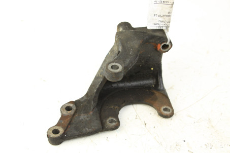 Кронштейн насоса ГУР 2.5 TDI Mitsubishi Pajero Sport (KH) 2008–2015 4450A171 (59963)