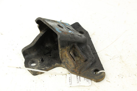 Кронштейн подушки двигуна правий 2.5 TDI Mitsubishi Pajero Sport (KH) 2008–2015 1091A080 (59970)