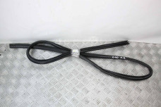 Ущільнювач двері передньої правої Toyota Camry 40 (XV40) 2006-2011 6231133070B0 (60182)