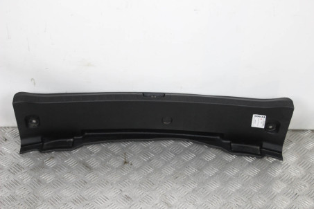 Накладка задньої панелі Toyota Corolla E16 (E160) 2013-2018 5838702211 (10060634)