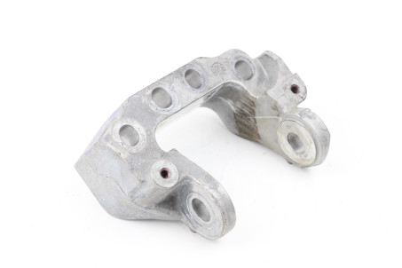 Кронштейн подушки двигуна лівий 2.5 Hybrid Toyota RAV-4 V 2018- 1231825020 (10060750)