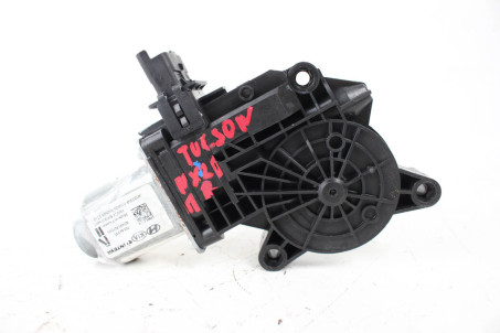 Моторчик склопідіймача передній правий Hyundai Tucson (NX4) 2020- 82460N7010 (64110)