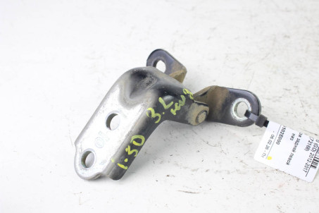 Петля двері задньої лівої низ Hyundai I30 (GD) 2012-2017 793102E000 (72168)