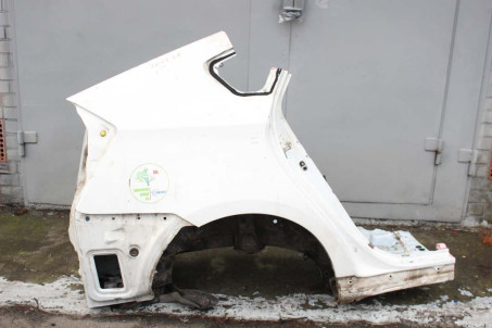 Четверть кузова задняя правая Toyota Prius (ZVW35) 2009-2015 6160147090 (84754)