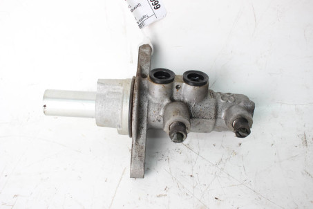 Циліндр гальмівний головний Toyota Auris 2012-2020 4727509010 (100099)