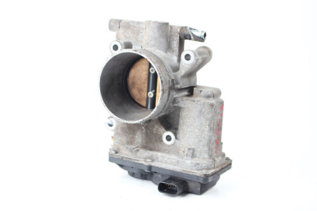 Заслонка дроссельная электро 1.8 05- Mazda 6 (GG-GY) 2003-2007 L3G213640A (100484)