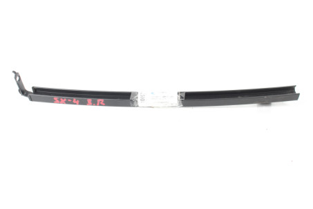 Направляющая стекла задней правой двери Suzuki SX-4 s-cross 2013- 8177061M00 (100571)