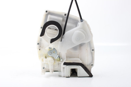 Замок двері задній правий електро 3pin Suzuki SX-4 s-cross 2013- 8230161MB1 (100592)