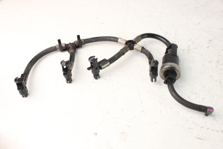 Трубка обратки топлива 1.4 TDI Toyota Auris 2012-2020 237600W010 (10060799)