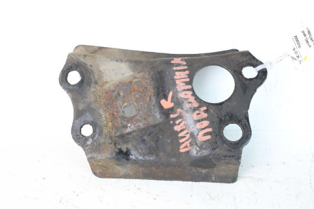 Кронштейн передней балки передний правый Toyota Auris 2012-2020 5225502010 (10060830)