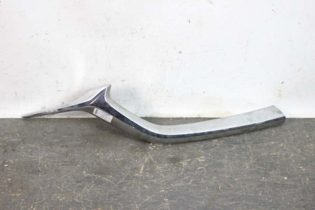 Молдинг решетки радиатора дефект RH Mazda CX-5 (KF) 2017- KB8A507J1B (10060844)