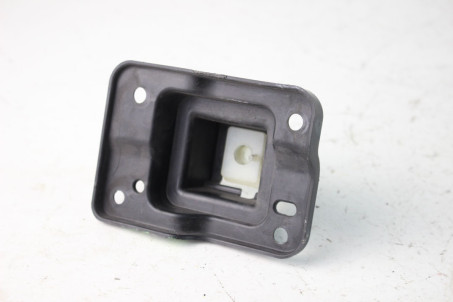 Кронштейн решетки радиатора RH Mazda CX-5 (KF) 2017- KB8A50C21 (10060874)