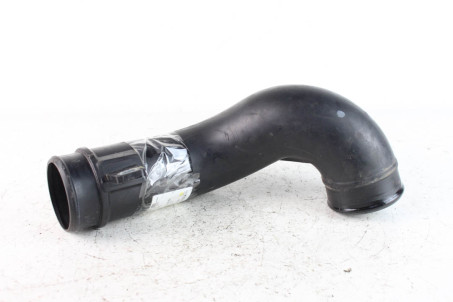Патрубок интеркулера пластик 2.2 TDI Mazda CX-5 (KF) 2017- SH0113231A (10060907)