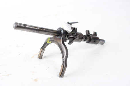 Вилка переключения передач 1.3 МКПП Toyota Auris 2006-2012 3322020020 (10060994)