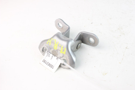 Петля двери передней правой низ Toyota RAV-4 V (XA50) 2018-2025 6873012120 (10063190)