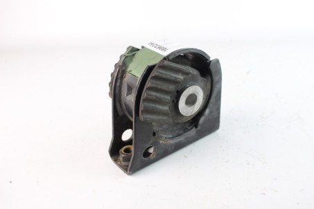 Подушка мотора передняя 2.0 TDI Toyota RAV-4 IV (XA40) 2012-2018 1236126100 (10063244)