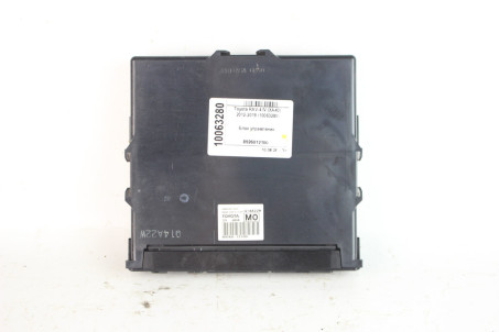 Блок керування Toyota RAV-4 IV (XA40) 2012-2018 8926012100 (10063280)