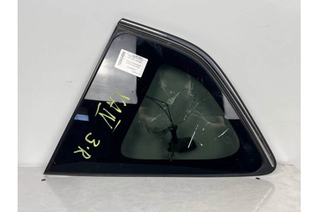 Стекло в кузов заднее правое под антенну Toyota RAV-4 IV (XA40) 2012-2018 6271042330 (10063480)