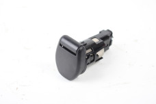 Розетка Nissan X-Trail (T32-Rogue) 2014-2021 253313SH0A (10063613)