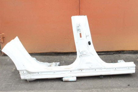 Порог со стойкой правый + сапожок USA Toyota Corolla E21 (E210) 2019-2024 6113102461 (10063636)