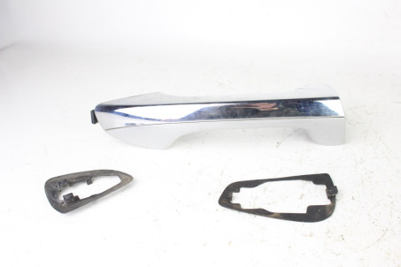 Ручка двері зовнішня права передня з хром накладкою Kia Optima (JF) 2015-2020 82661D4200 (100637)