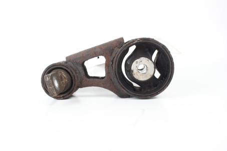 Подушка мотора низ права 1.6 TDI Suzuki SX-4 s-cross 2013- 1192062M00 (100710)