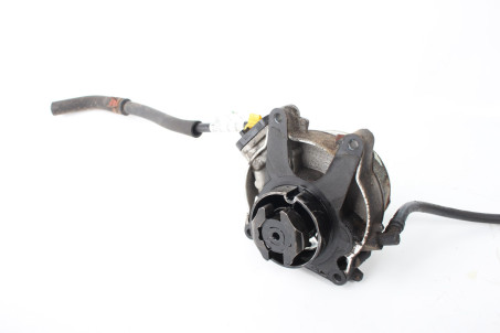 Насос вакуумный 1.6 TDI Suzuki SX-4 s-cross 2013- 1813065MA0 (100759)