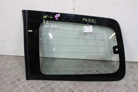 Стекло в кузов заднее левое дефект Mitsubishi Pajero Wagon IV (V90) 2007-2013 6121A221 (101124)