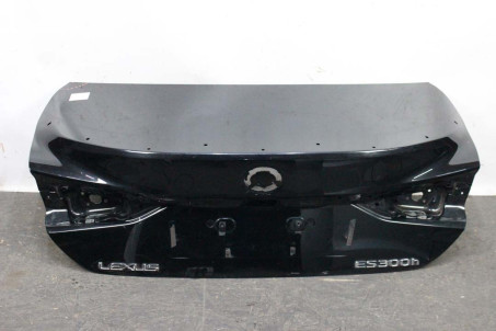 Кришка багажника нев. дефект Lexus ES (XZ10) 2018- 6440106G00 (101315)