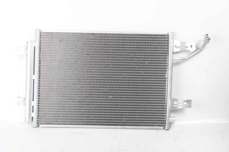 Радиатор кондиционера не оригинал KEMP Mitsubishi Colt (Z30) 2004-2012 77647152 (101335)