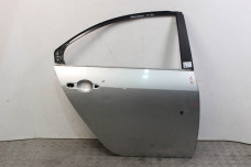 Двері задні праві седан/хетчбек Nissan Primera (P12) 2002-2009 82100BA030 (101376)