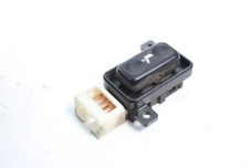 Кнопка регулировки сиденья Toyota Prius (ZVW35) 2009-2015 8492060050C0 (101408)