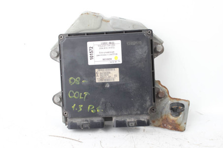 Блок керування двигуном 1.3 АКПП 08- Mitsubishi Colt (Z30) 2004-2012 8631A638 (101572)