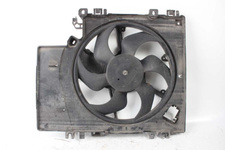 Дифузор з вентилятором радіатора 1.2 Nissan Micra (K12) 2002-2011 21481AX610 (101743)