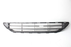 Решітка в бампер дефект 17- Nissan X-Trail (T32-Rogue) 2014-2021 622545HK0A (101759)