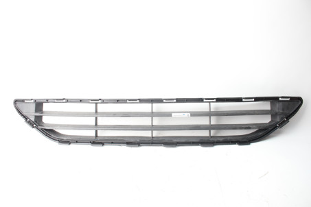 Решітка в бампер дефект 17- Nissan X-Trail (T32-Rogue) 2014-2021 622545HK0A (101759)