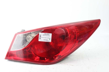 Фонарь правый с дефектом Hyundai Sonata (YF) 2009-2014 USA 924023Q000 (101827)