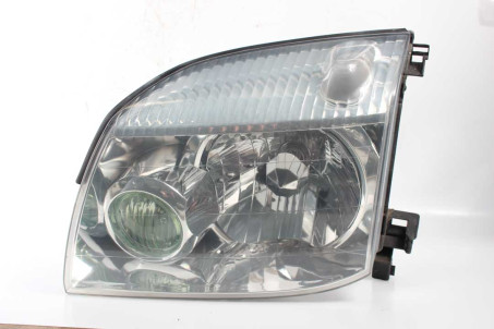 Фара левая дефект -05 Nissan X-Trail (T30) 2002-2007 260608H925 (101834)