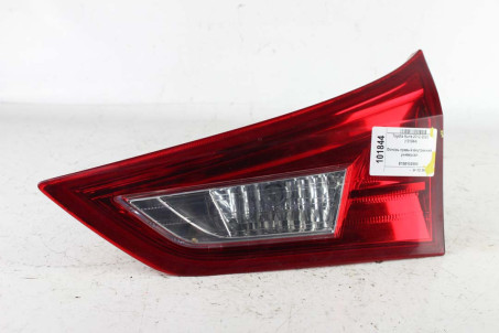 Ліхтар правий внутрішній універсал Toyota Auris 2012-2020 8158102500 (101844)