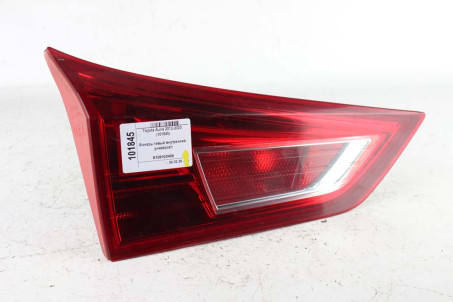 Фонарь левый внутренний универсал Toyota Auris 2012-2020 8159102490 (101845)