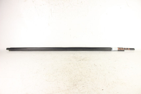 Молдинг стекла двери передний правый Toyota Auris 2012-2020 7571002290 (101866)